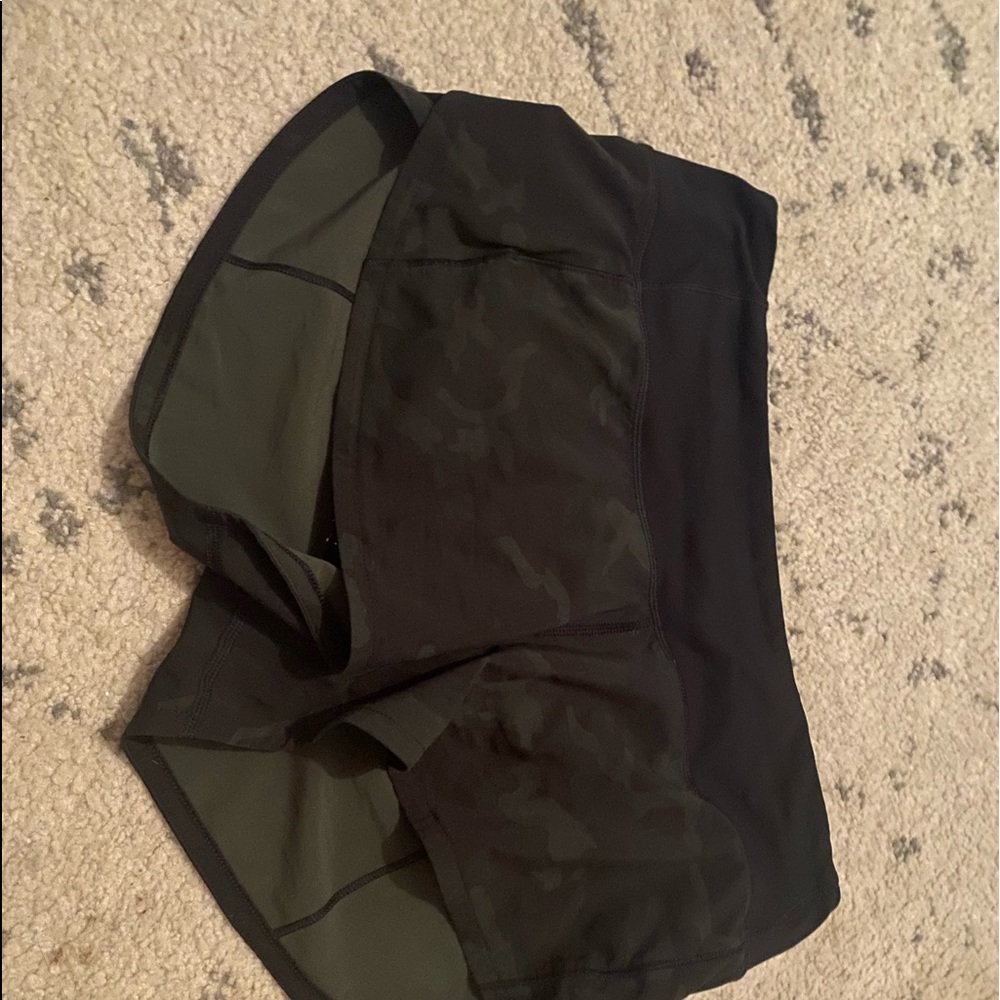 super cute camo lulu shorts